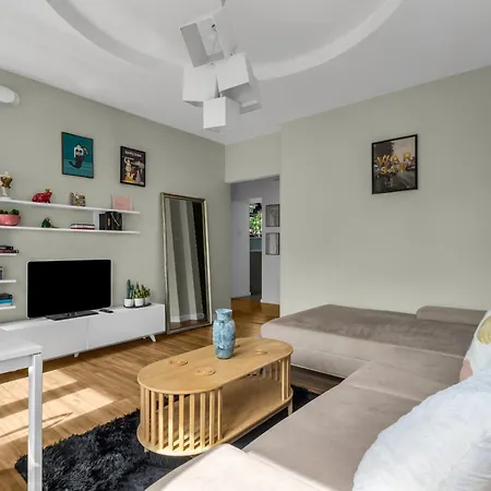 Plac Politechniki Deluxe By Bookinghost * Варшава